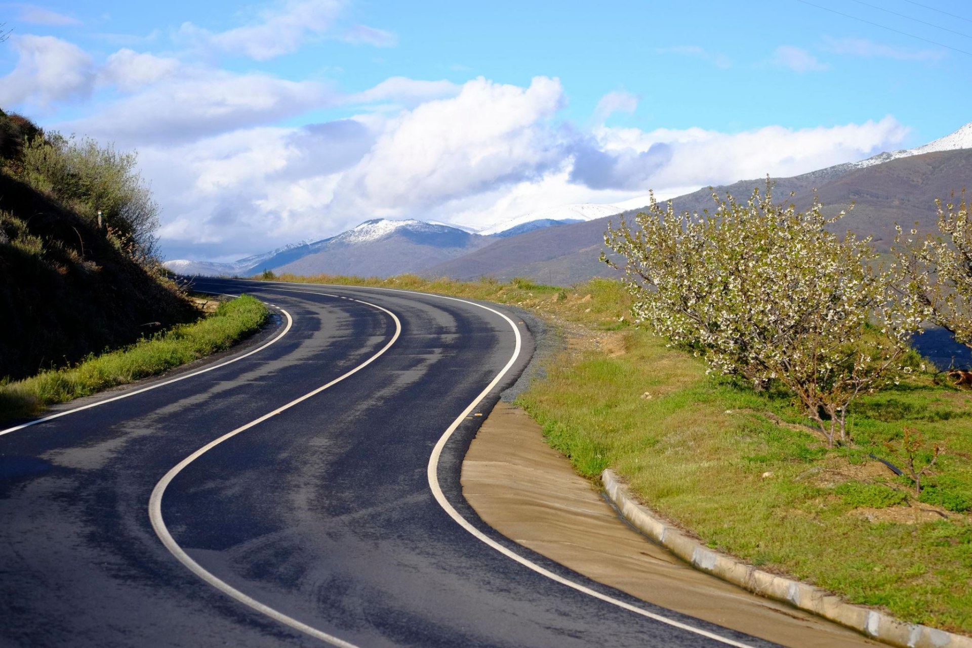 Carreteras secundarias rutas de España para motos