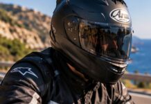 Casco homologado obligatorio moto 1 nov 2026 BOE DGT