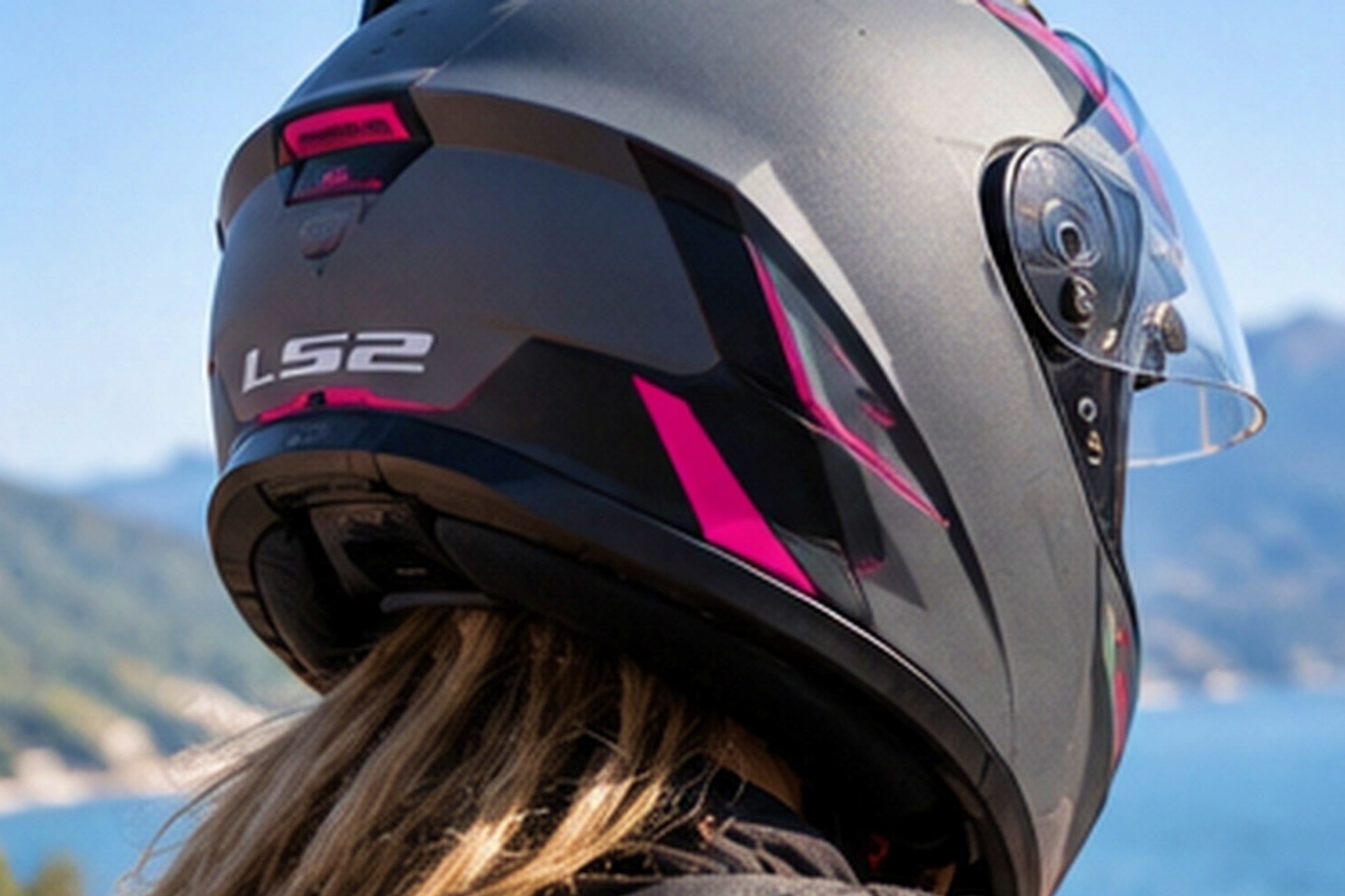 Casco homologado obligatorio moto 1 nov 2026 BOE DGT