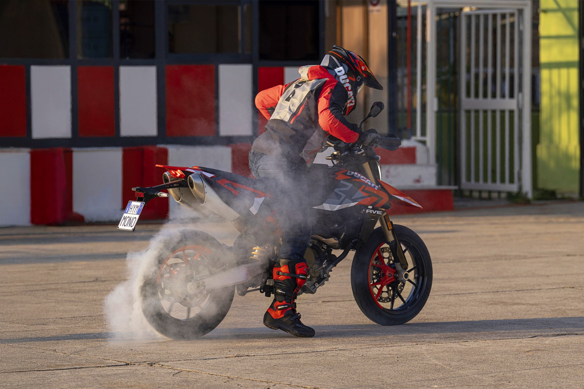 KTM, Husqvarna y GasGas enduro LC4