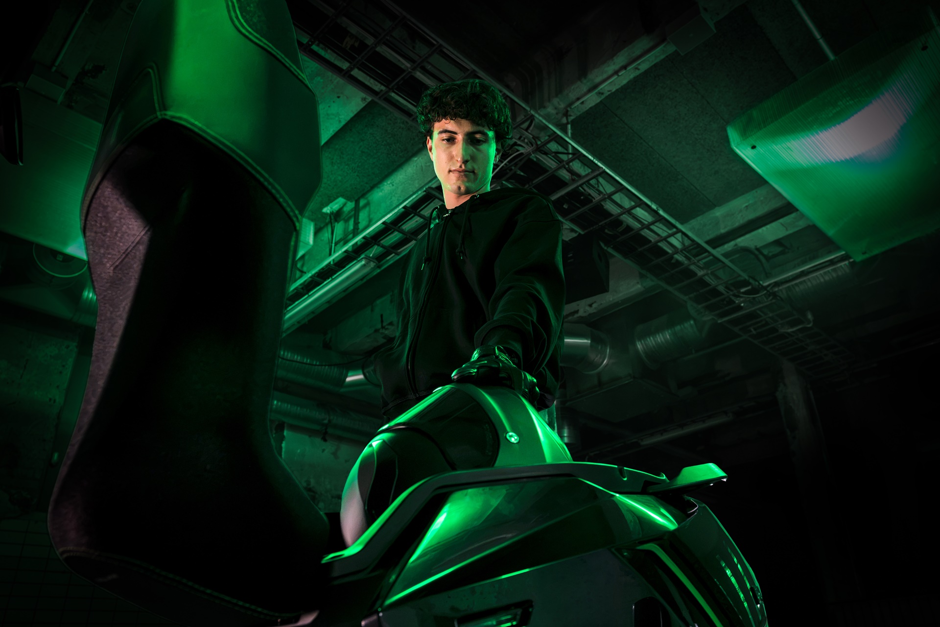 FQiX x Razer Special Edition: movilidad urbana bajo un lenguaje icónico de diseño
