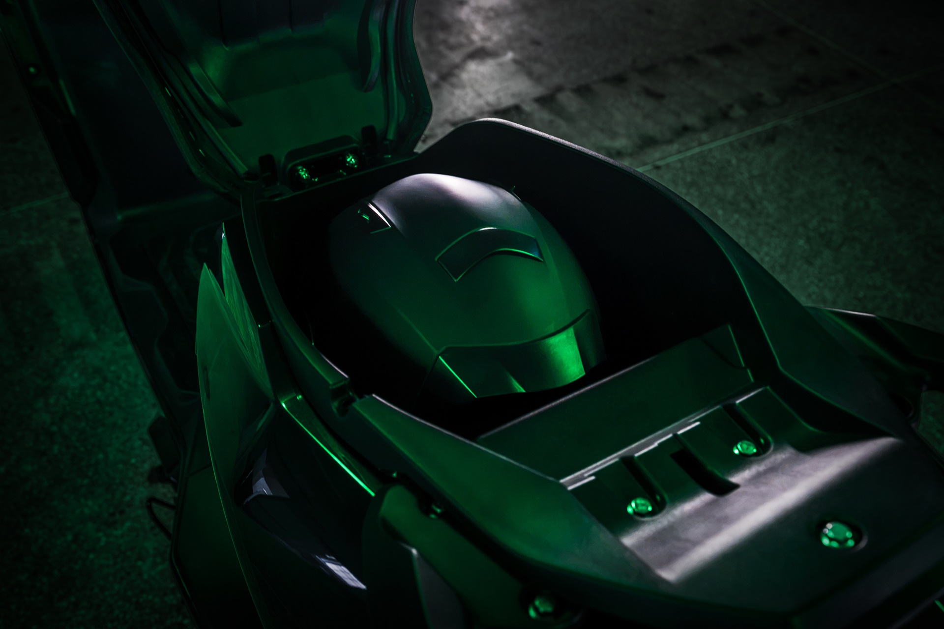 FQiX x Razer Special Edition: movilidad urbana bajo un lenguaje icónico de diseño