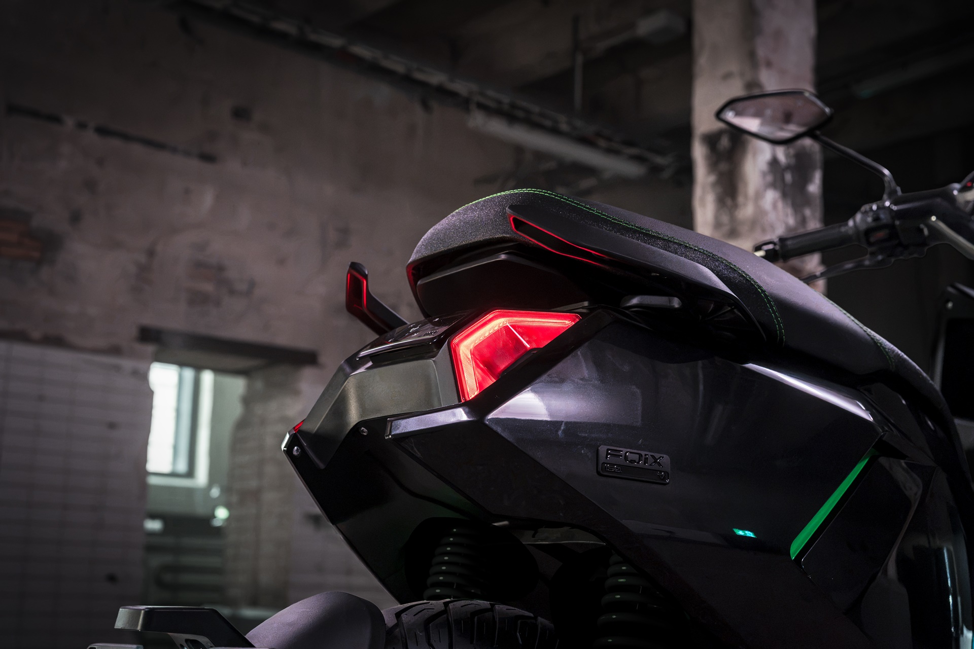 FQiX x Razer Special Edition: movilidad urbana bajo un lenguaje icónico de diseño
