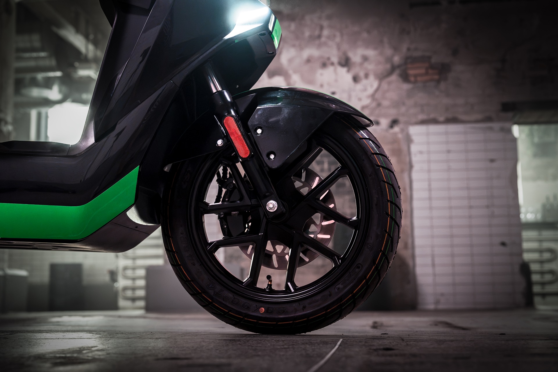 FQiX x Razer Special Edition: movilidad urbana bajo un lenguaje icónico de diseño