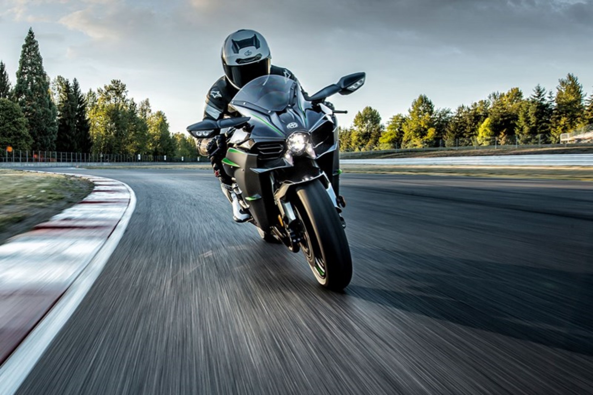 Kawasaki Ninja H2