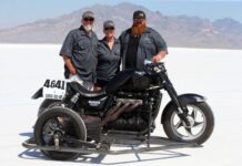 Liane Langlois record Bonneville Triumph Rocket III con sidecar