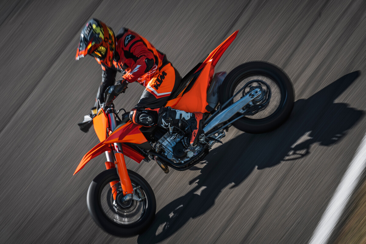 KTM 450 SMR 2027: la diversión en pista está asegurada