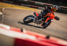 KTM 450 SMR 2027: la diversión en pista está asegurada
