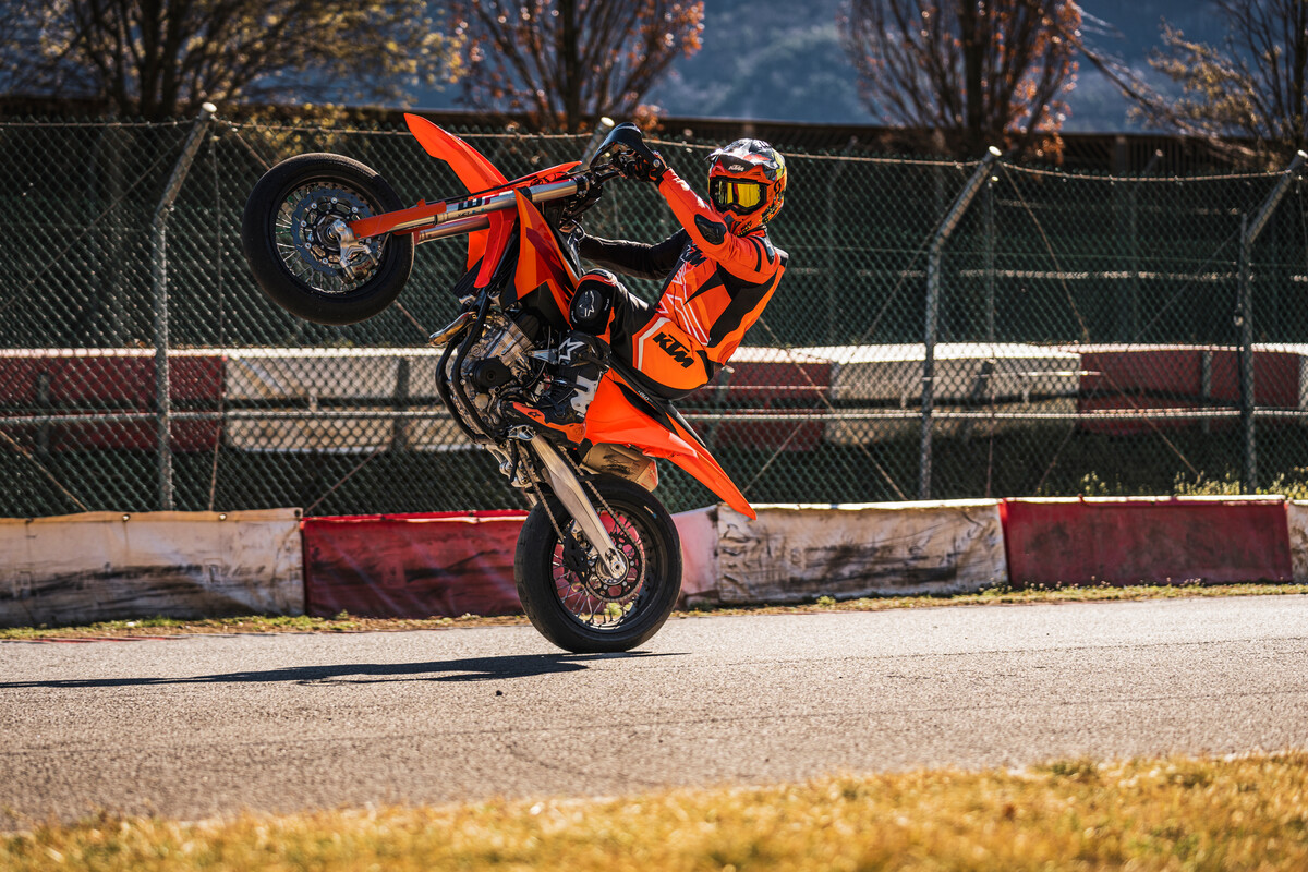 KTM 450 SMR 2027: la diversión en pista está asegurada
