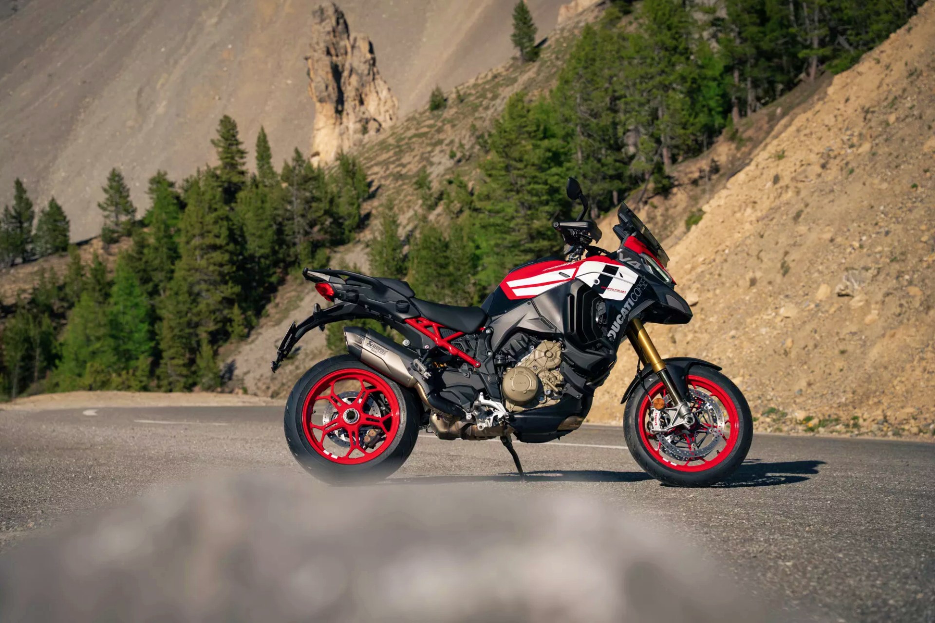 Multistrada V4 Pikes Peak 2027