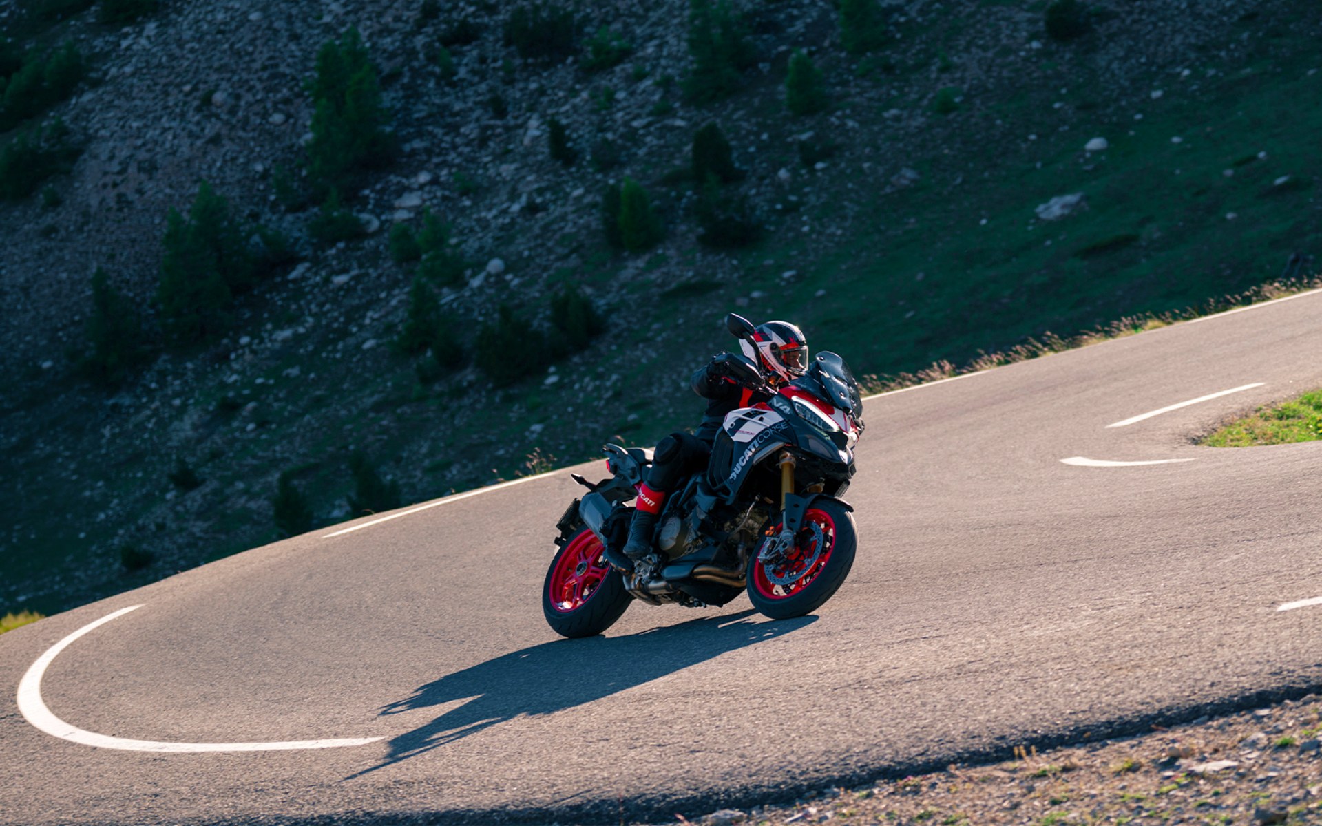 Multistrada V4 Pikes Peak 2027