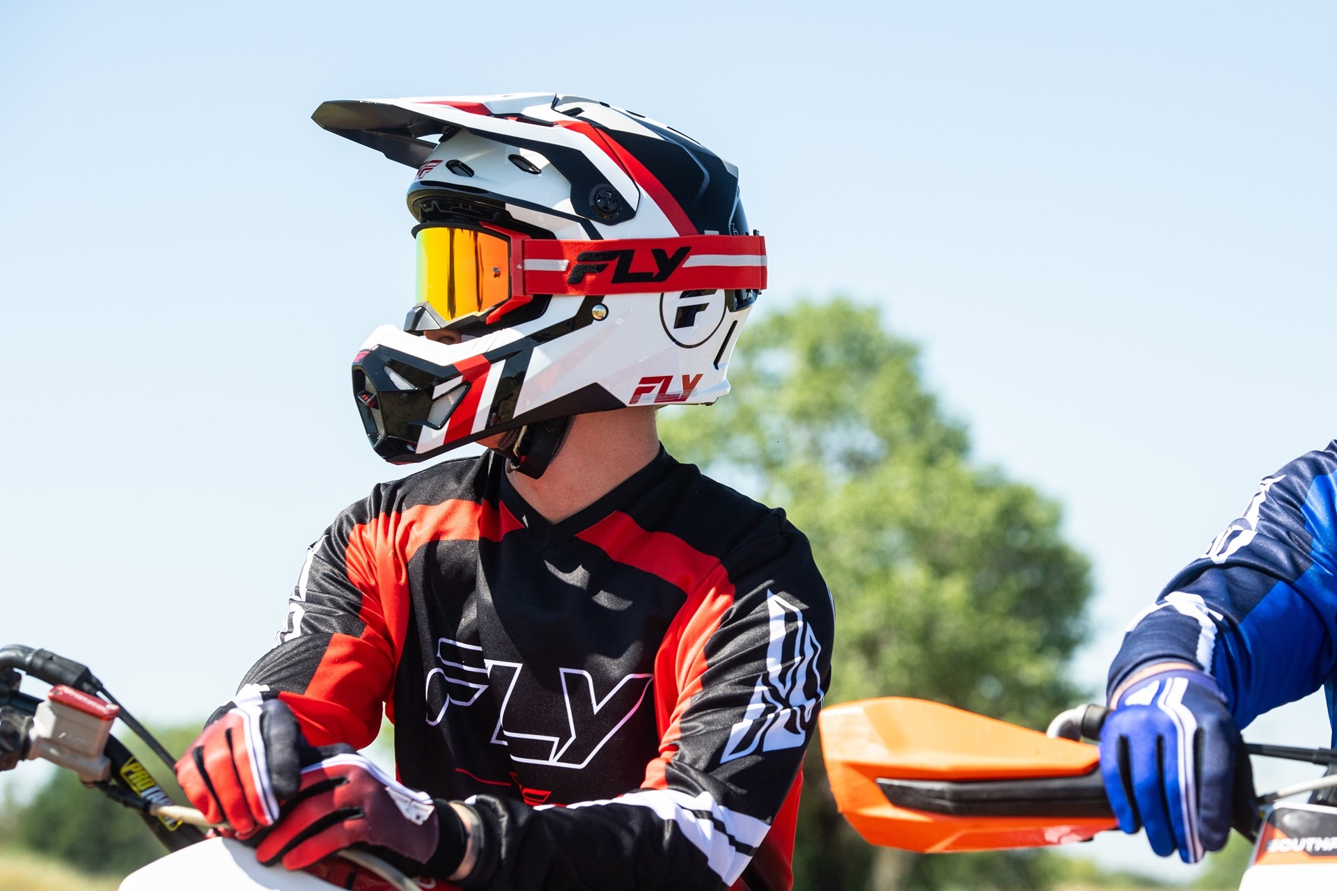 Colección FLY Racing 2027: “Desarrollada para pilotos que buscan ir más lejos”