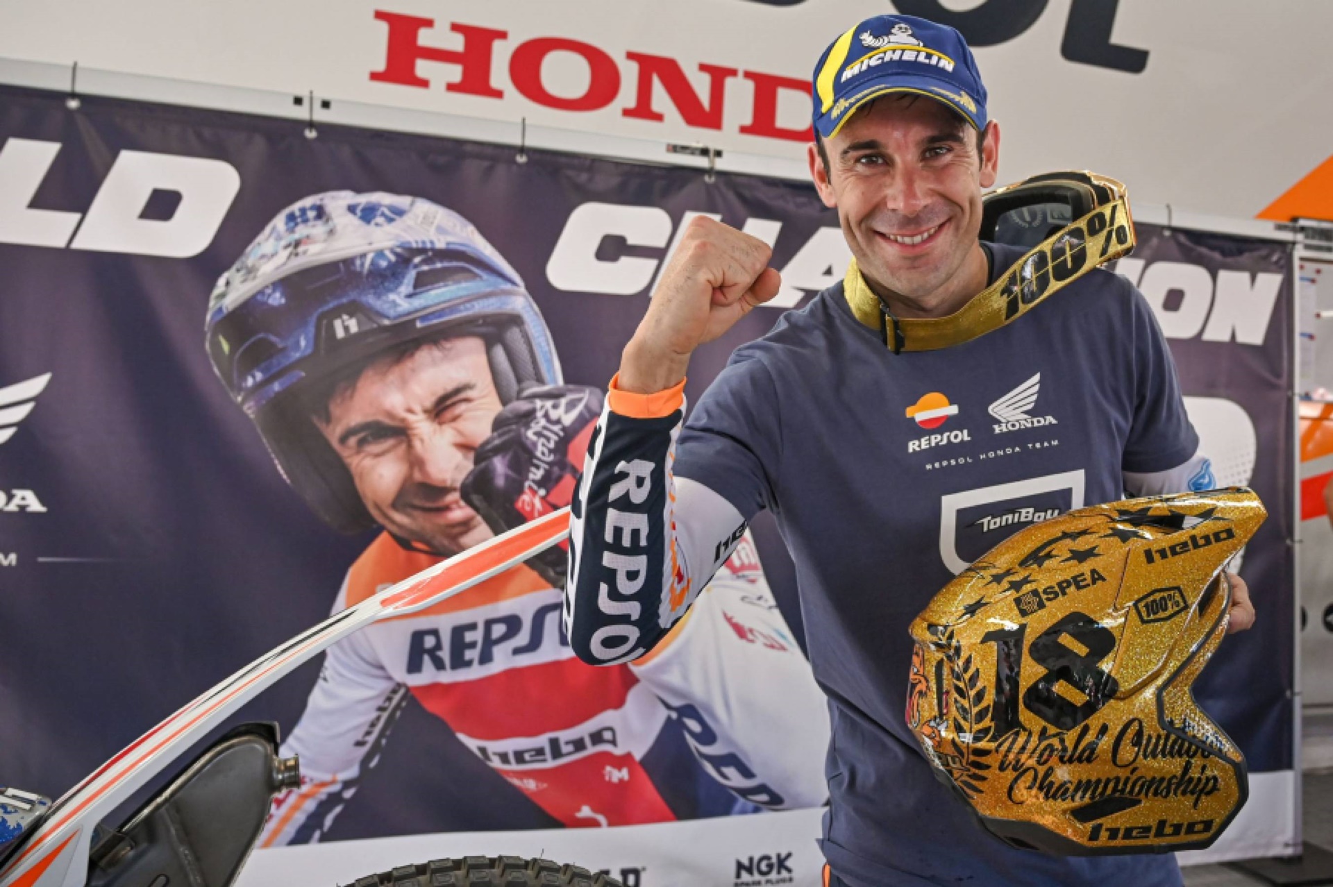 Toni Bou marca un hito histórico en el deporte: alcanza los 40 títulos mundiales