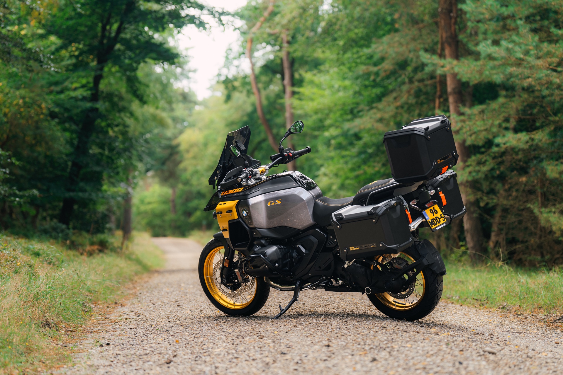 BMW R 1300 GS Aurum Edition: Solo 100 unidades por modelo, equipadas hasta arriba y con un diseño distintivo