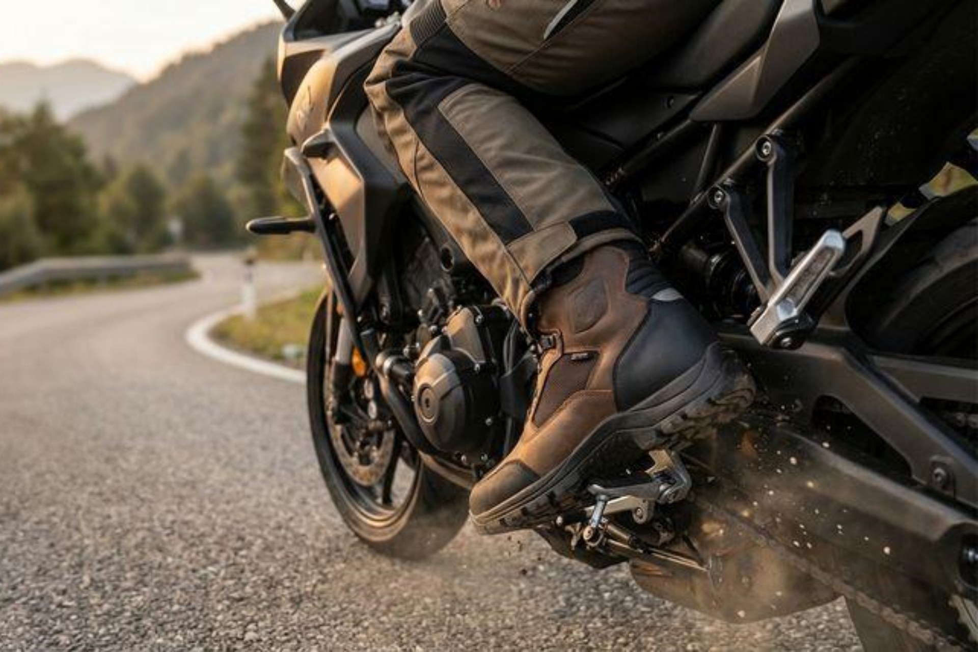 Quedan 5 días abre el armario de la moto y mira si te vas a jugar 200 euros con la normativa nueva de la DGT