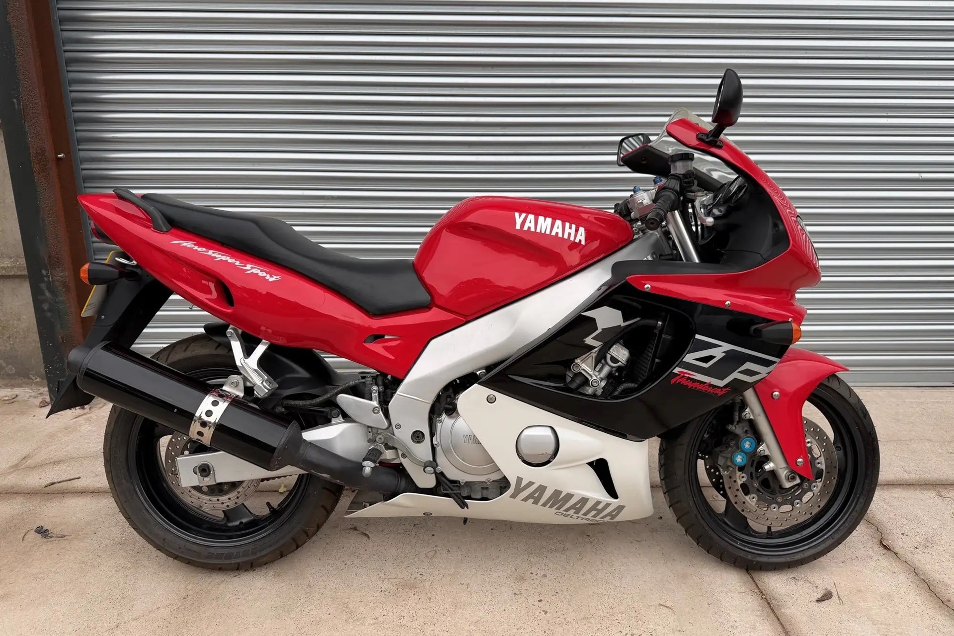 Estrenar una Yamaha YZF600R Thundercat en 2026 es posible… O casi