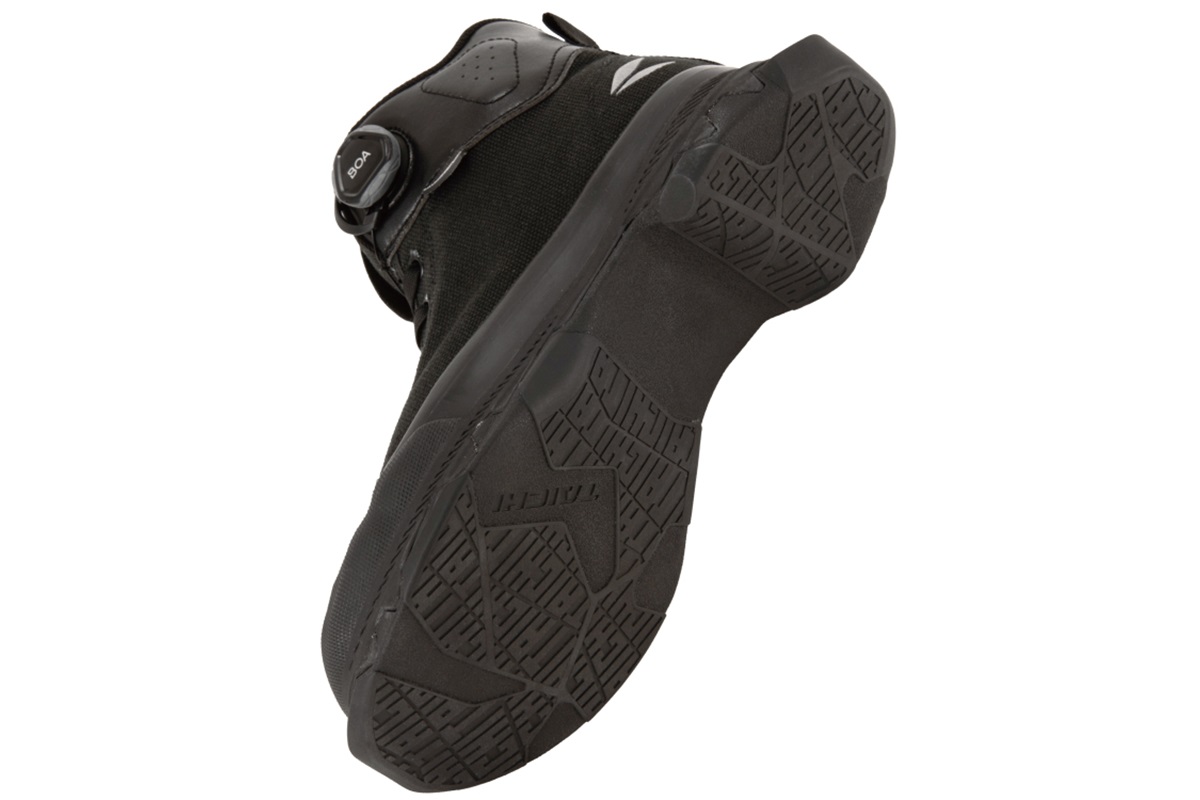 Nuevas zapatillas RS Taichi RSS017: Para montar en moto cómodamente aunque no “demos la altura”