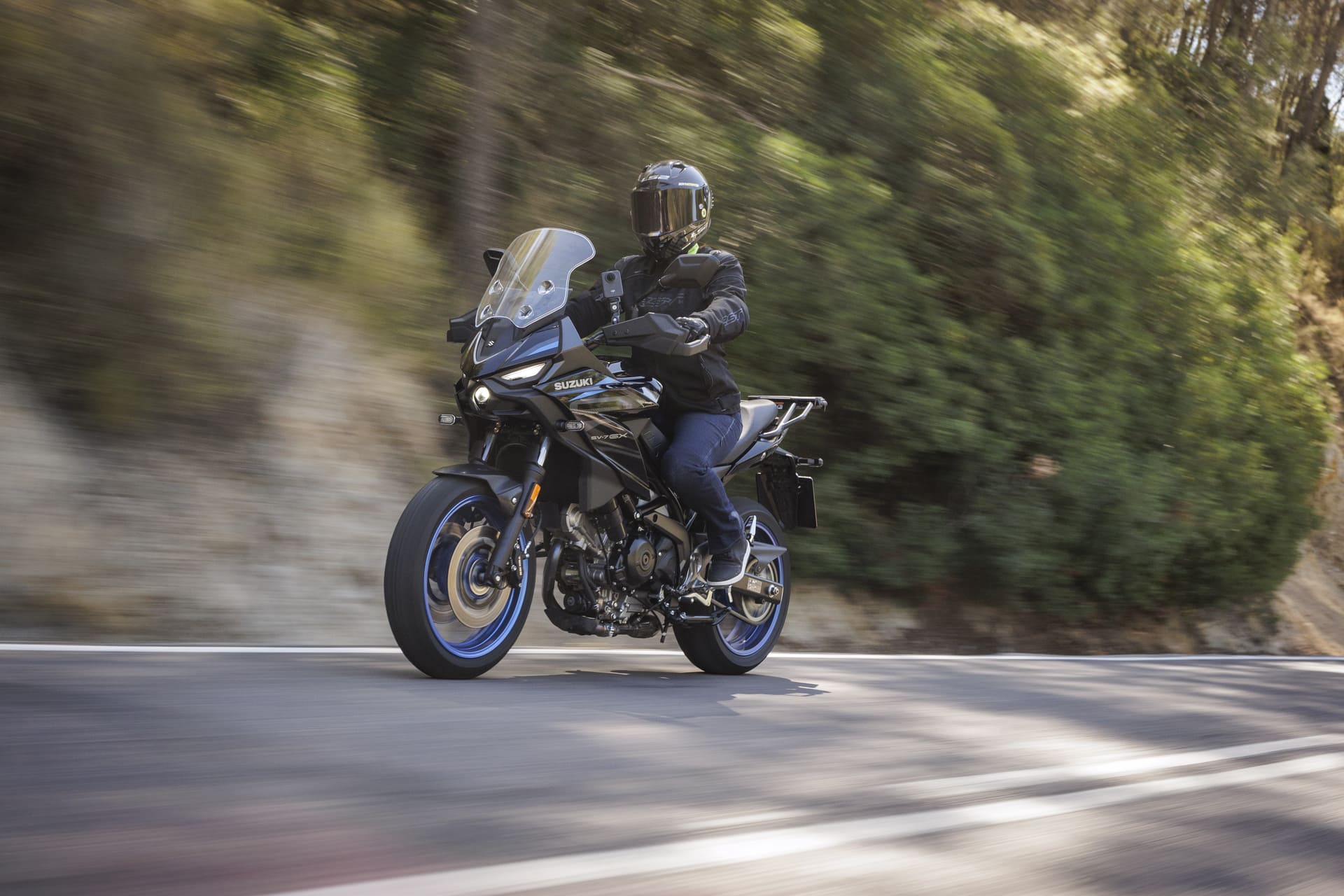 Prueba Suzuki SV-7GX
