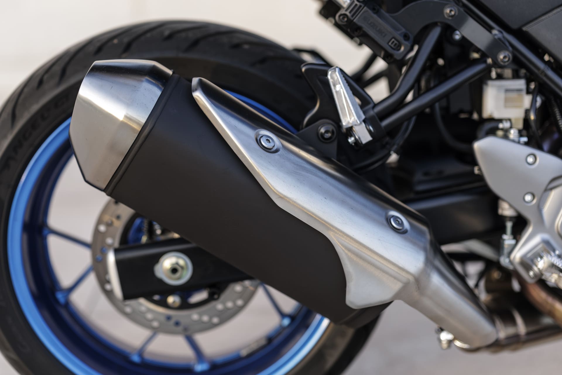 Prueba Suzuki SV-7GX