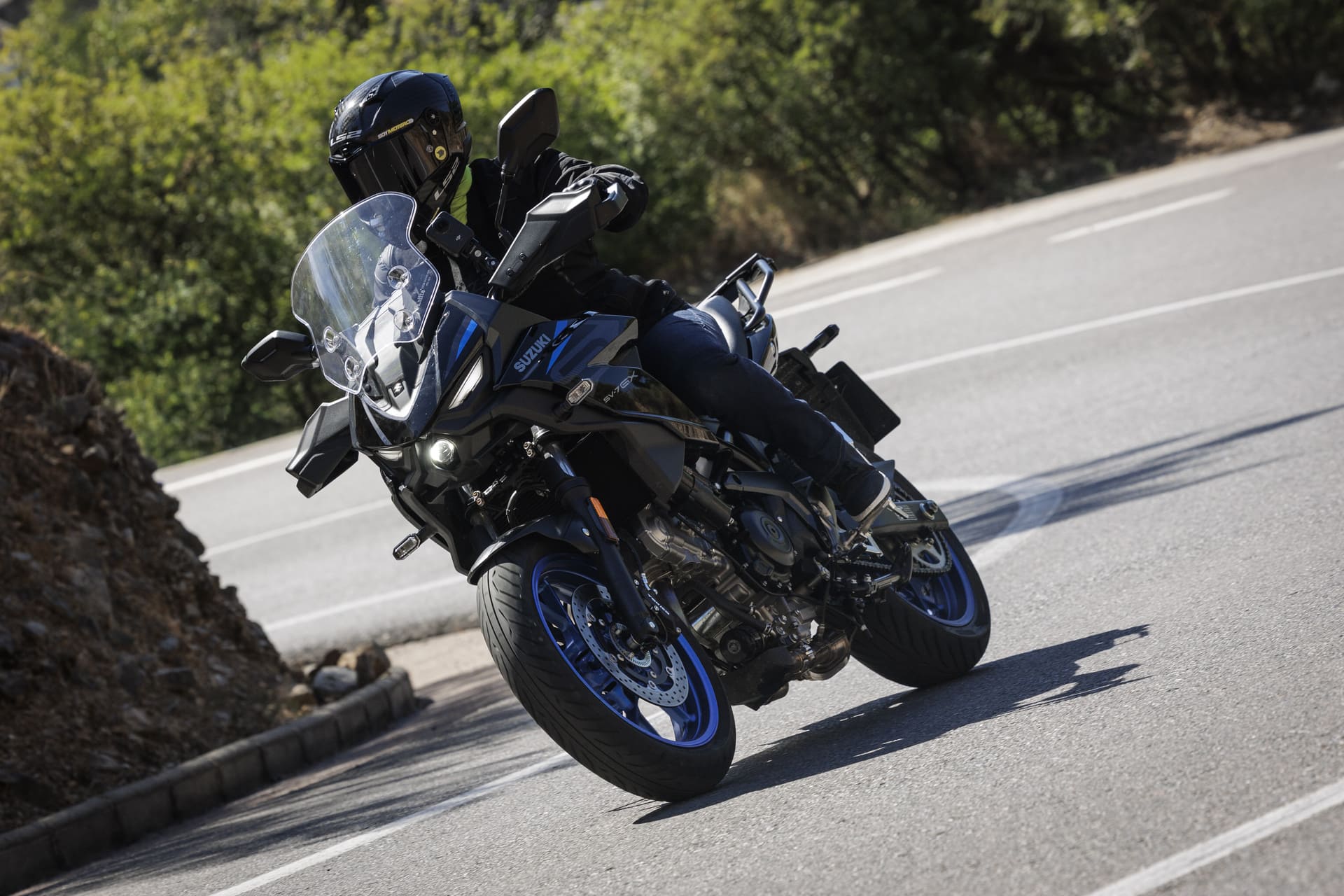 Prueba Suzuki SV-7GX