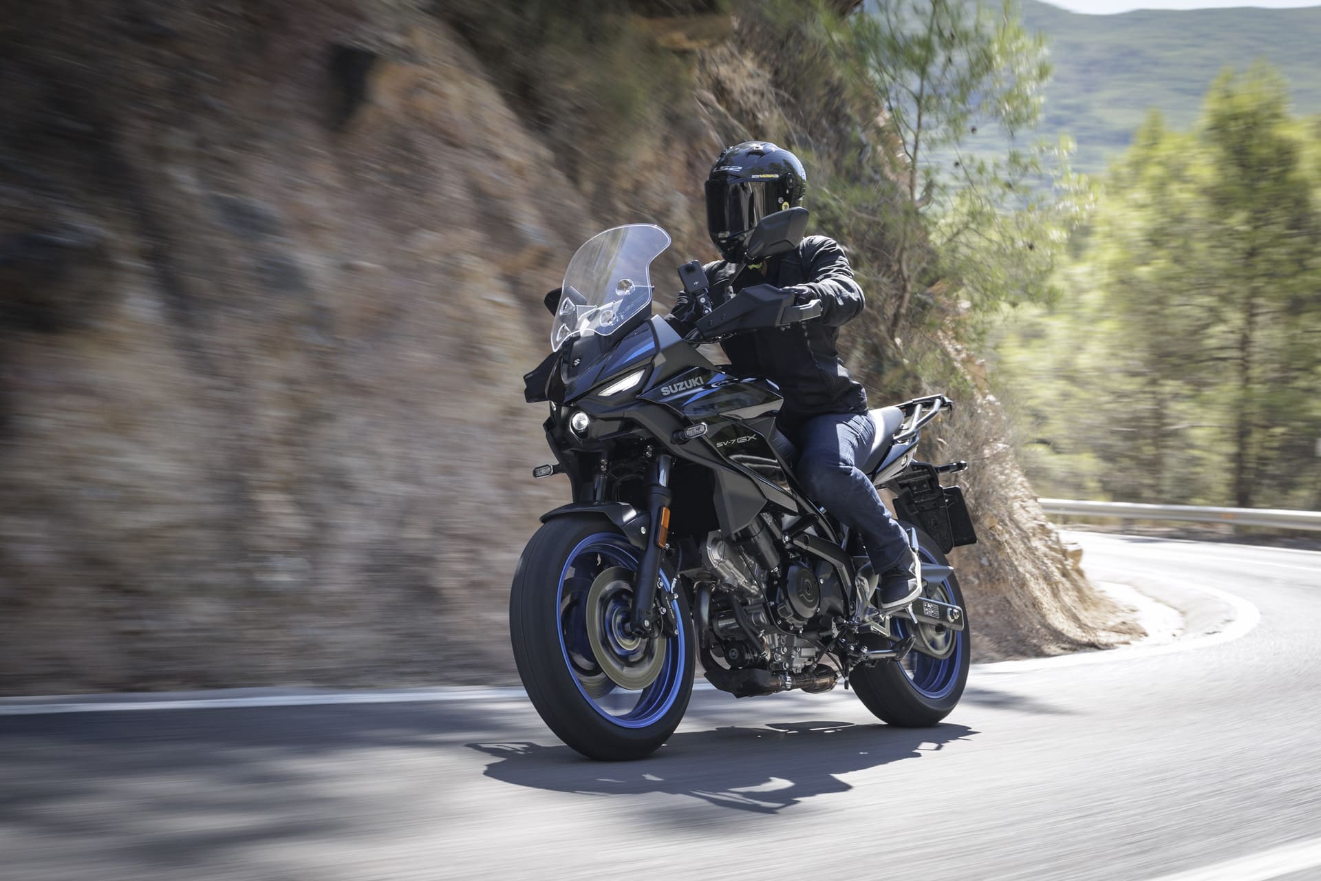 Prueba Suzuki SV-7GX