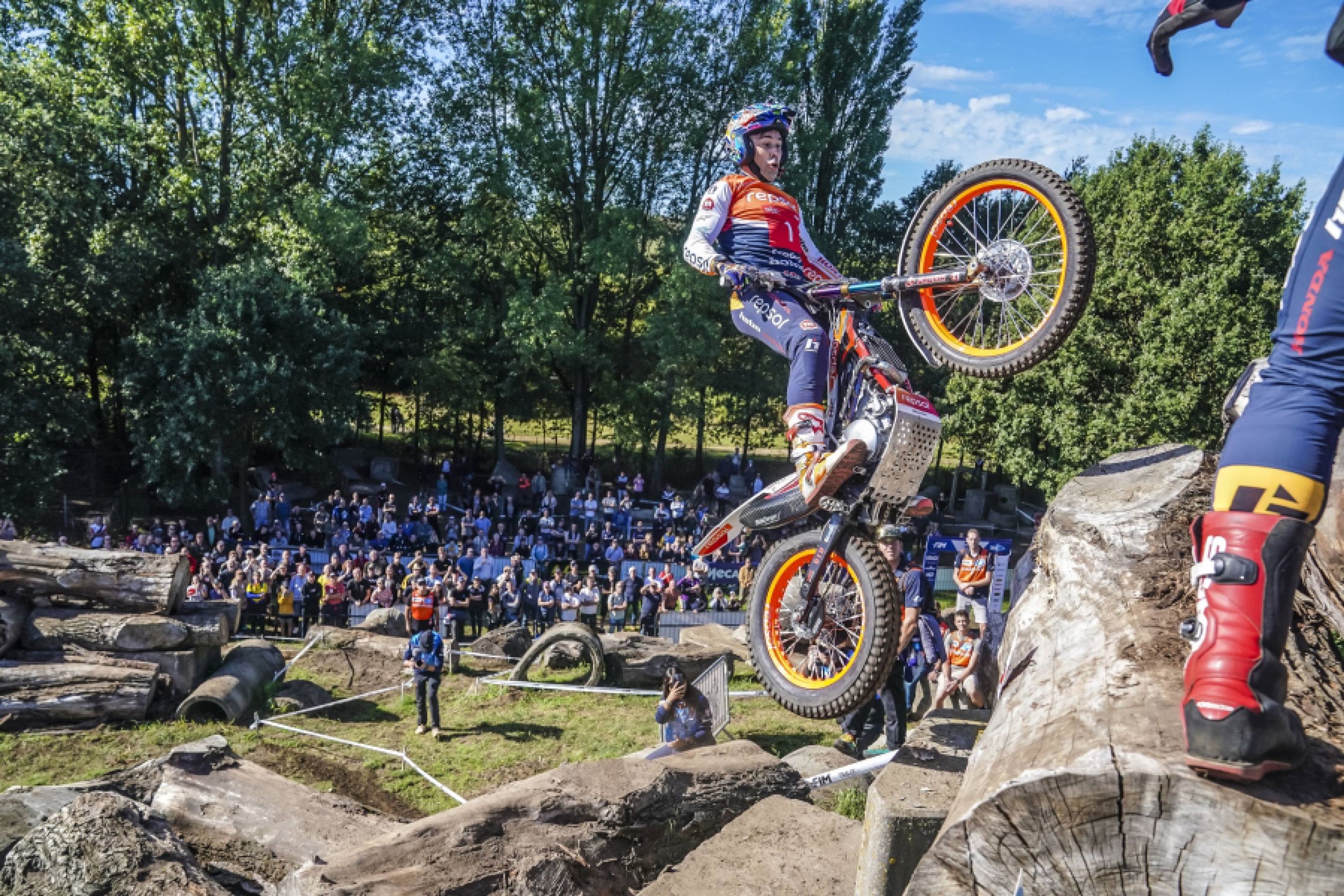 Toni Bou marca un hito histórico en el deporte: alcanza los 40 títulos mundiales
