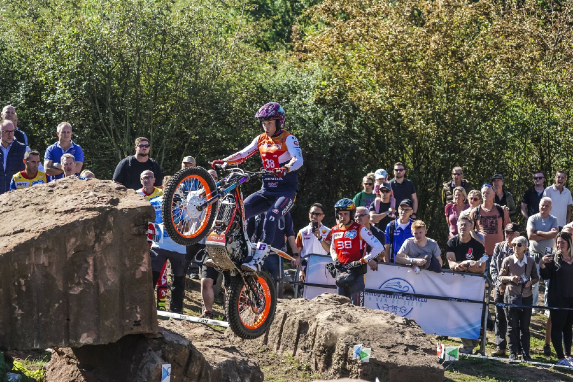 Toni Bou marca un hito histórico en el deporte: alcanza los 40 títulos mundiales