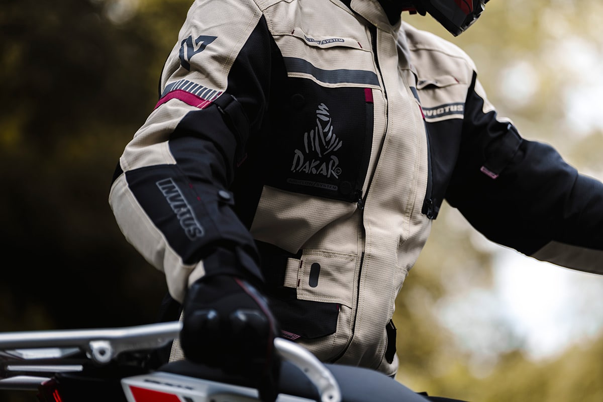 Invictus Moto lanza Heracles Dakar, su nueva chaqueta de edición especial en colaboración oficial con el prestigioso rally