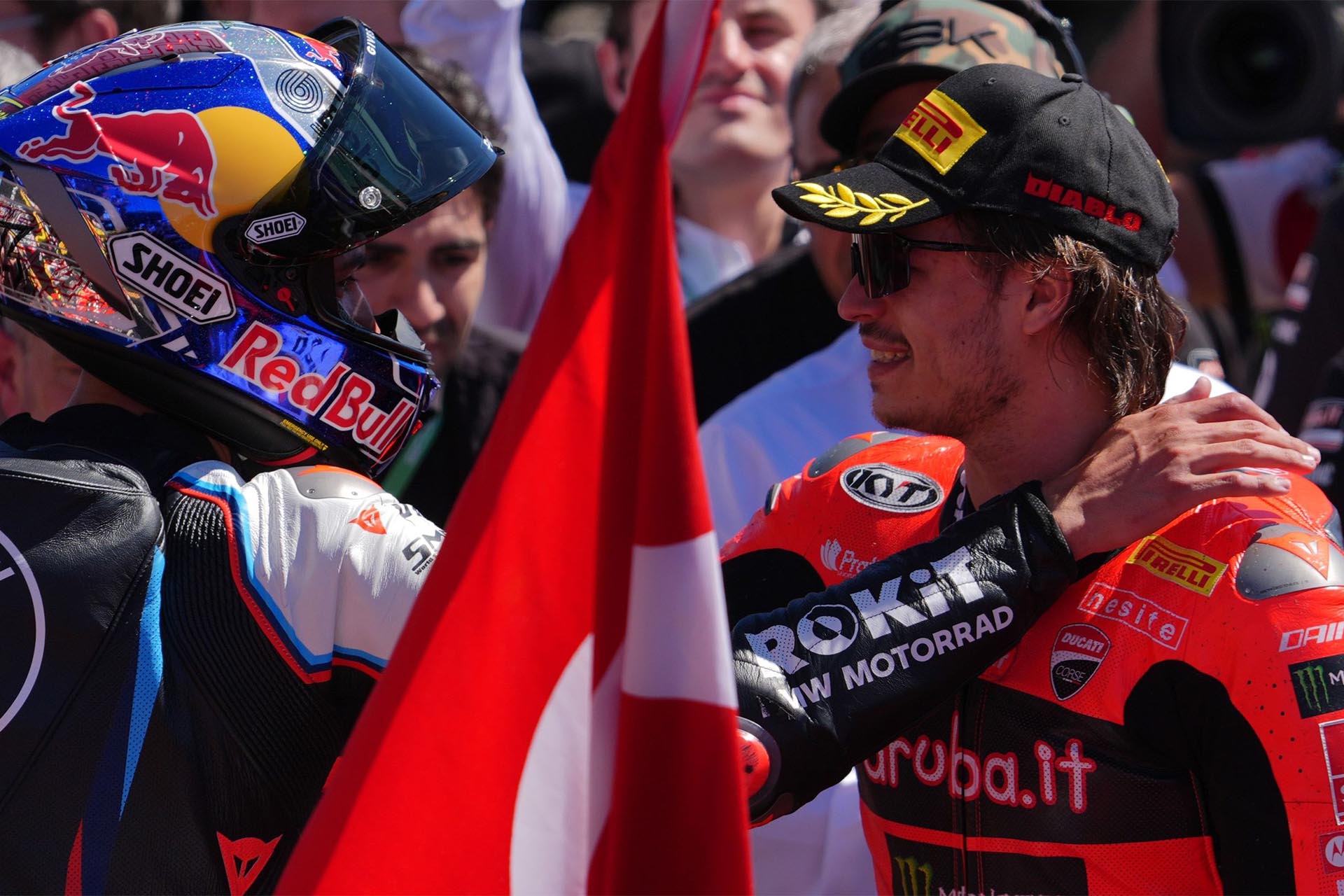 Después de luchar en Superbike, Bulega y Razagatlioglu volverán a encontrarse en MotoGP