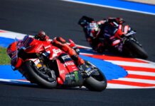 Marc está sólo ante el peligro negro, las Aprilia