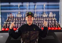 John McGuinness tiene cuerda para rato… o eso es lo que dicen sus compañeros