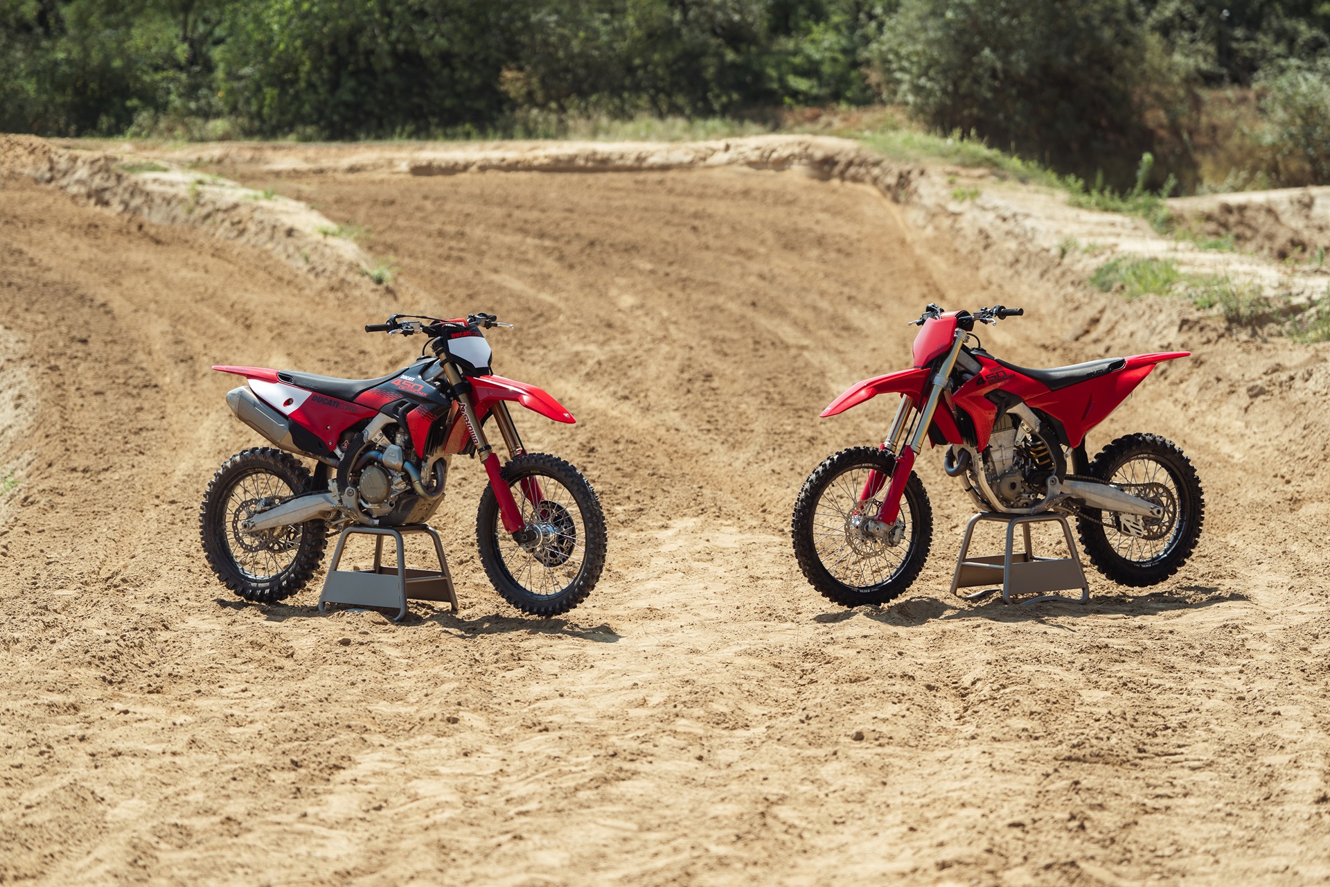Gama Ducati Desmo450 MX 2027: más prestaciones y mejor ergonomía para favorecer el pilotaje