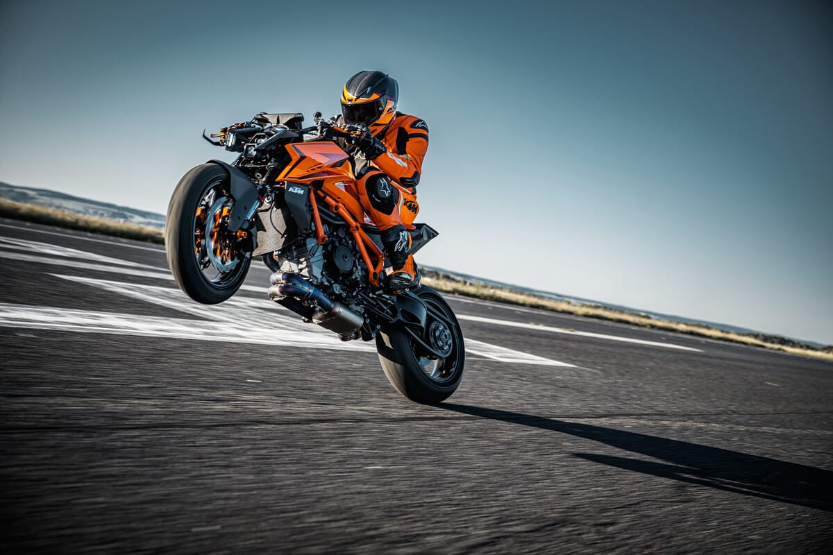 KTM llama a los propietarios de Super Duke a una “actualización proactiva” del amortiguador de dirección