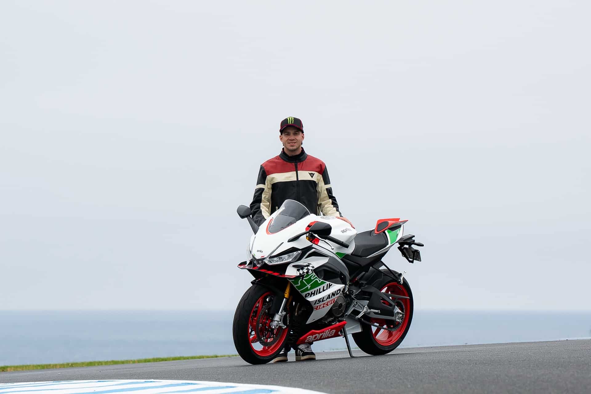 Aprilia rinde su particular homenaje a Phillip Island con una serie limitada de la RS 660