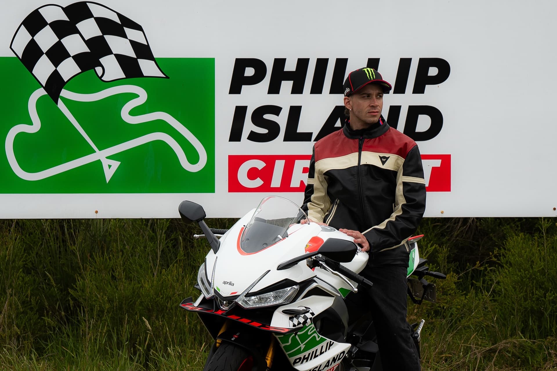 Aprilia rinde su particular homenaje a Phillip Island con una serie limitada de la RS 660