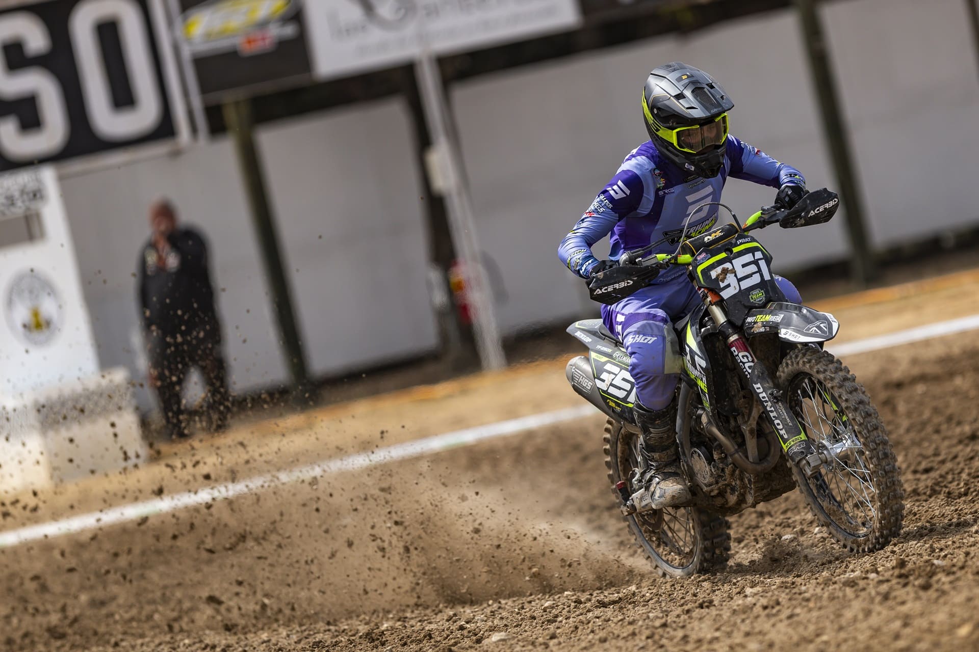 Carlos Prat y el Triumph Racing Pavo Rueda se alzan con el título nacional de Motocross Sub-18