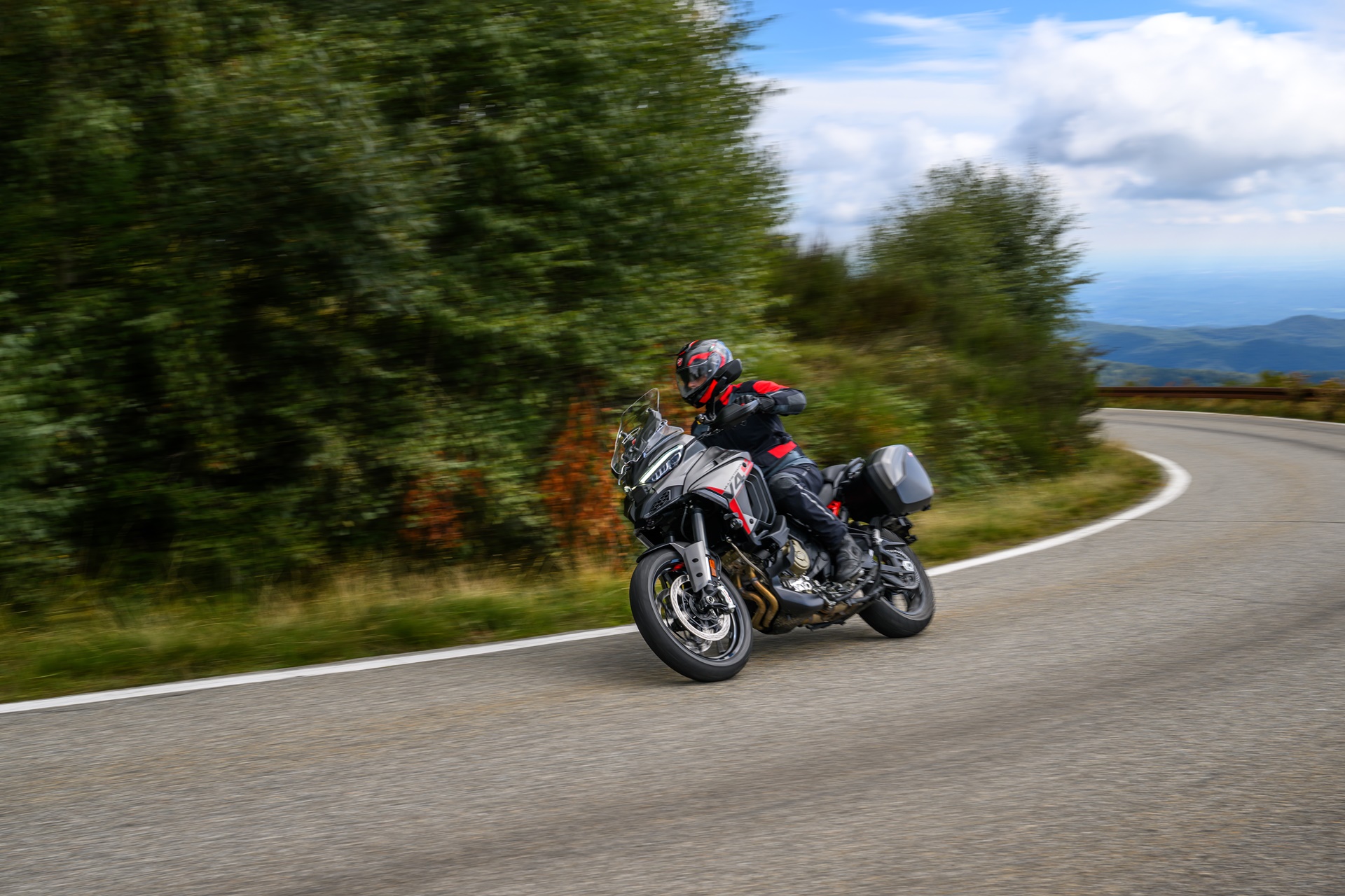 Ducati Multistrada V4 S Grand Tour 2026