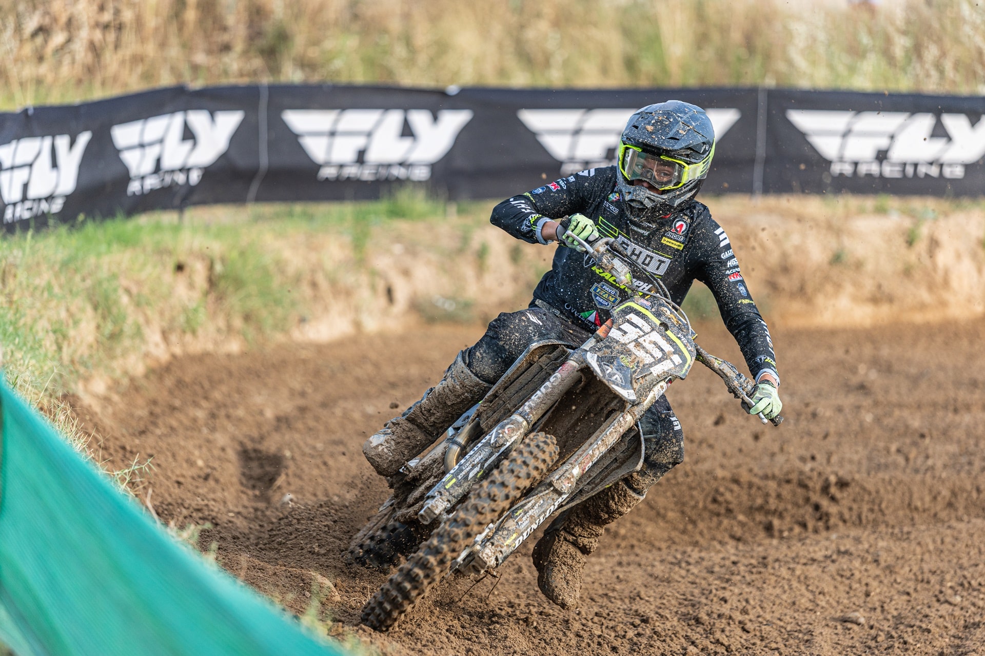 Carlos Prat y el Triumph Racing Pavo Rueda se alzan con el título nacional de Motocross Sub-18