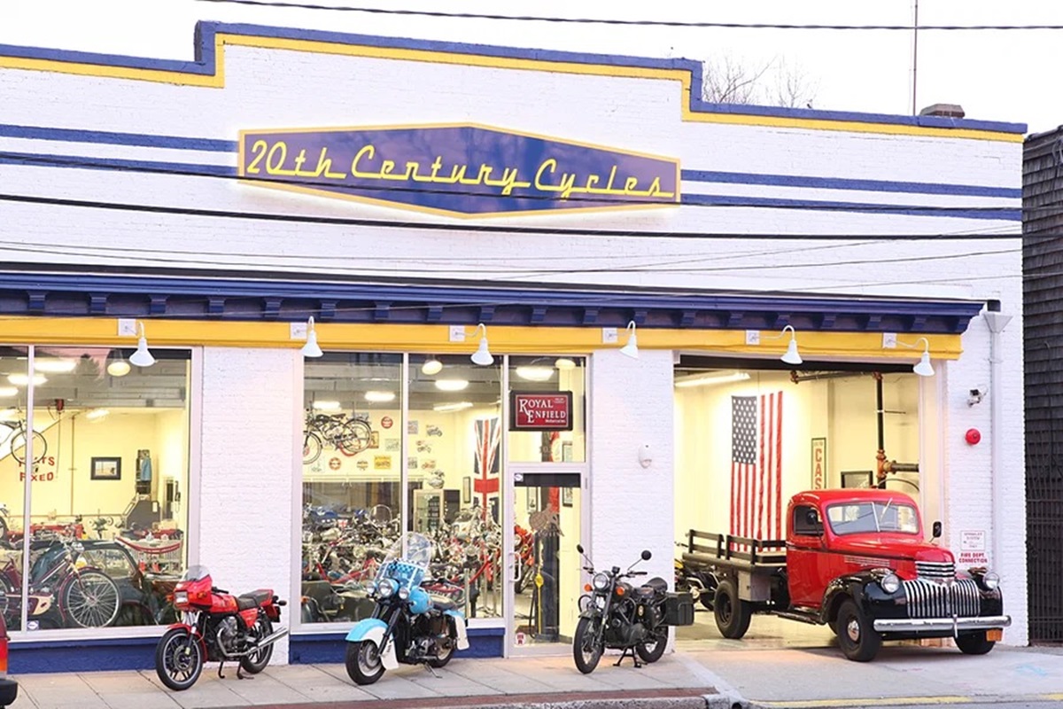 Billy Joel vende su colección de motos por una buena causa