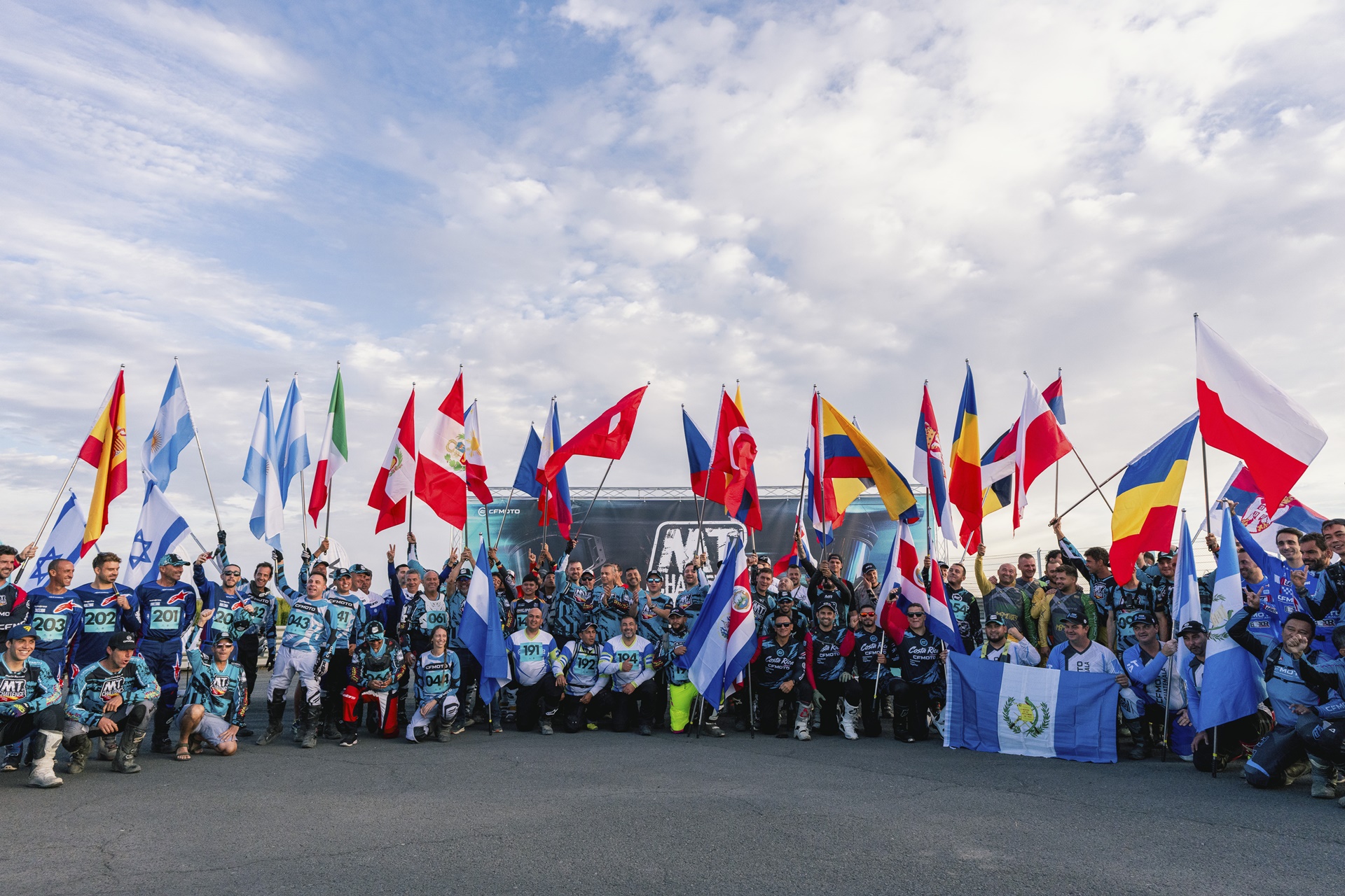 El CFMOTO MT Challenge Global Final 2026 se decide en España y nuestro equipo se alza con la 2ª plaza del cajón