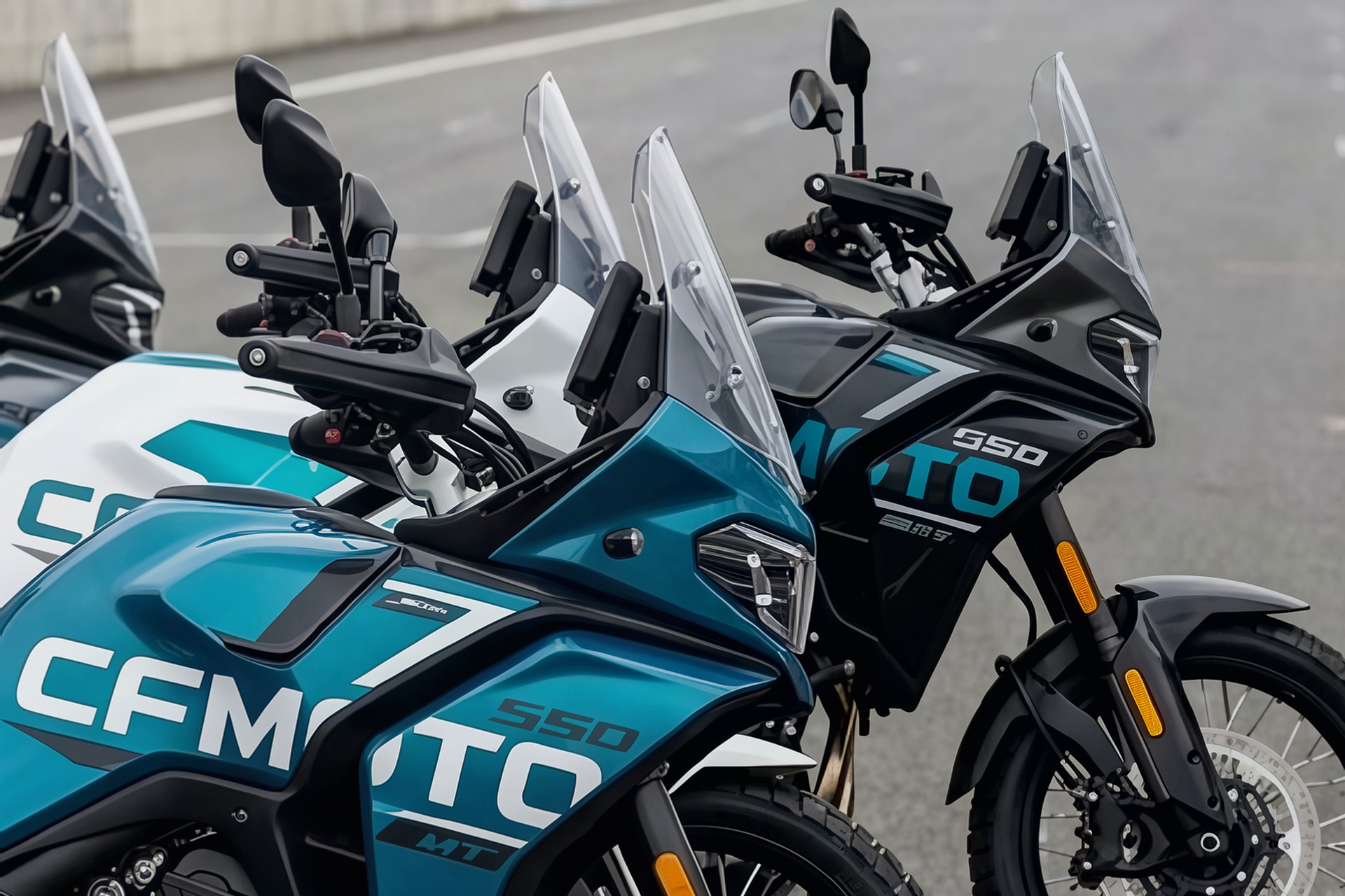 Nueva CFMOTO 550MT 2027: la superventas china evoluciona hacia una versión más capaz