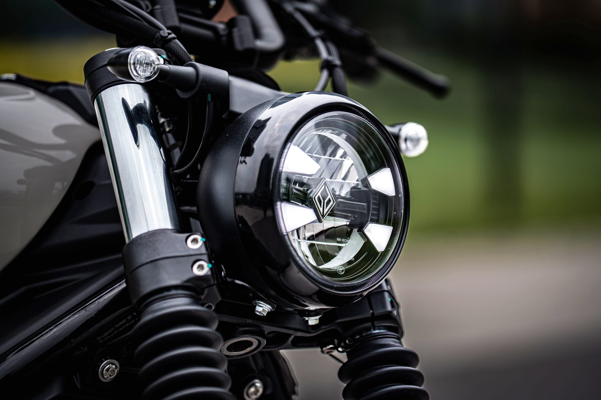 BENDA Dark Flag 950 2027