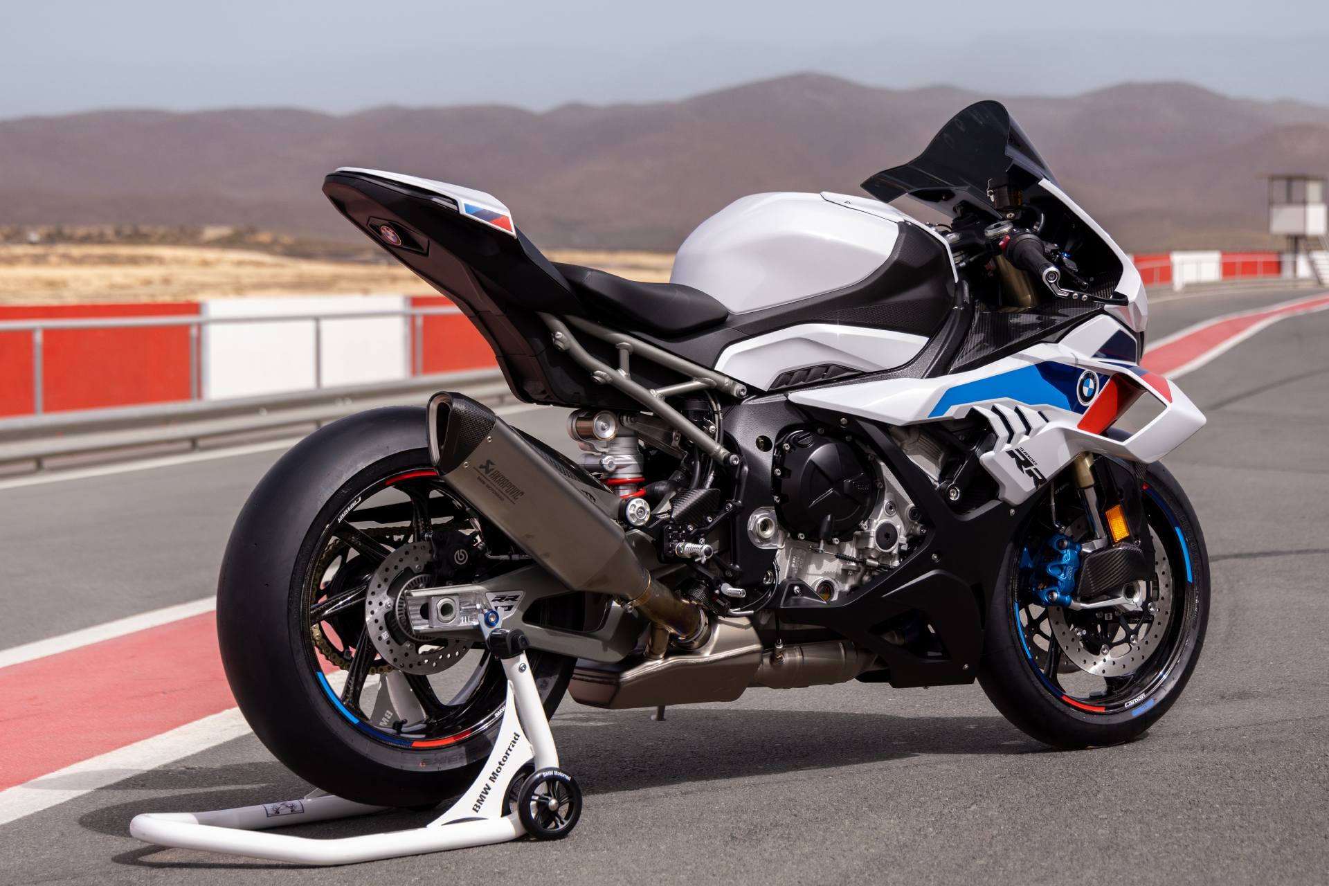 BMW S 1000 RR 2027, ¿digno rival de la Ducati Panigale V4?