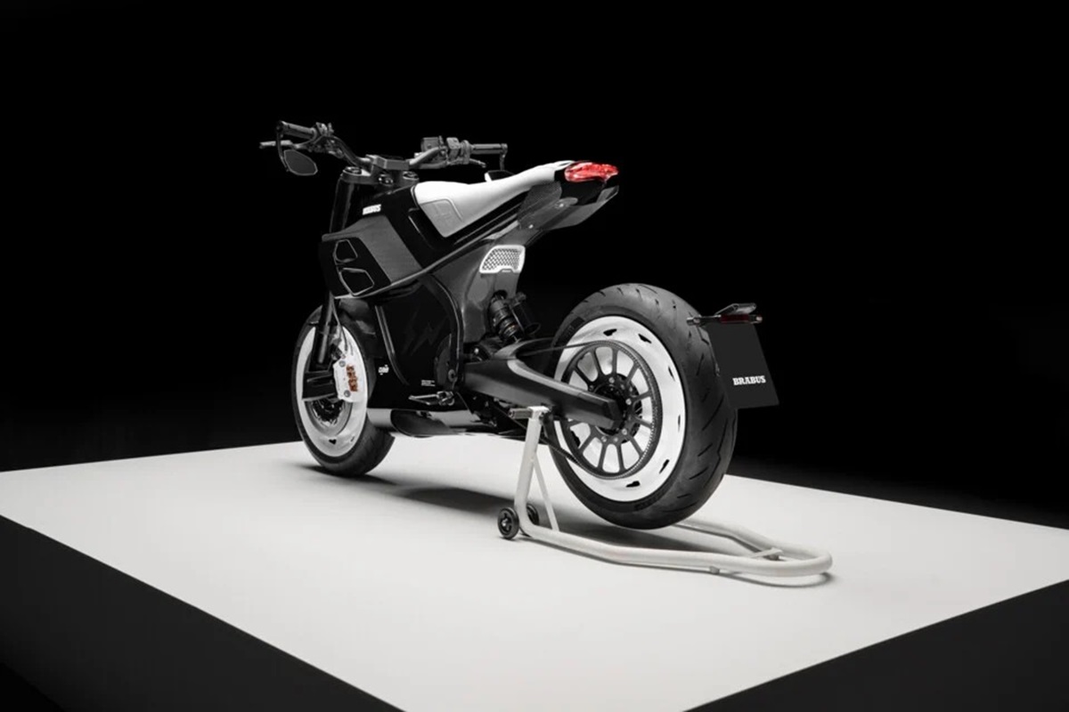 Brabus Urban E Fragment Edition: “Minimalista en su expresión. Implacable en su ejecución”