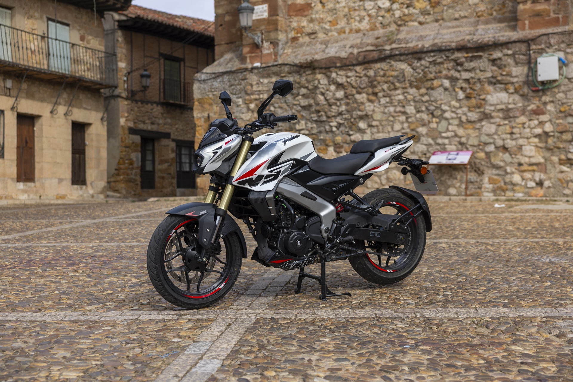 De ruta con Bajaj ¿De verdad necesitas más de 400 cc?