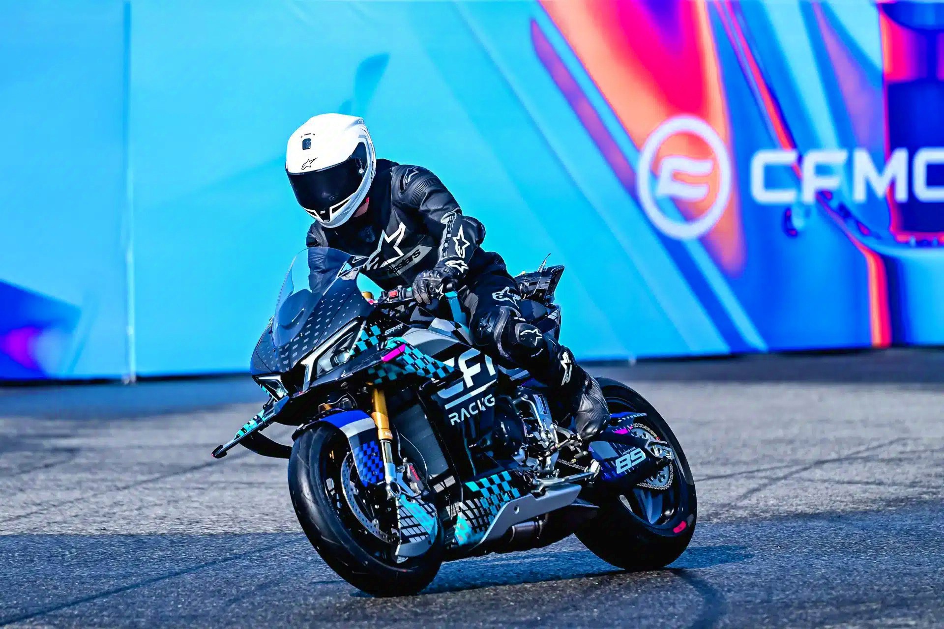 CFMOTO V4 SR-RR