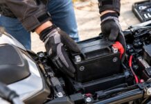 Como cambiar bateria de moto