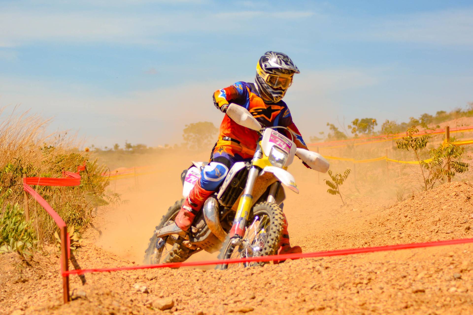 Daniella Acosta, la bogotana que se abrió camino en el enduro colombiano