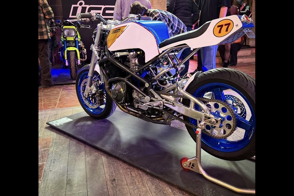 Harris 77 Magnum 4 by Wolf 77 Custom Motorcycles