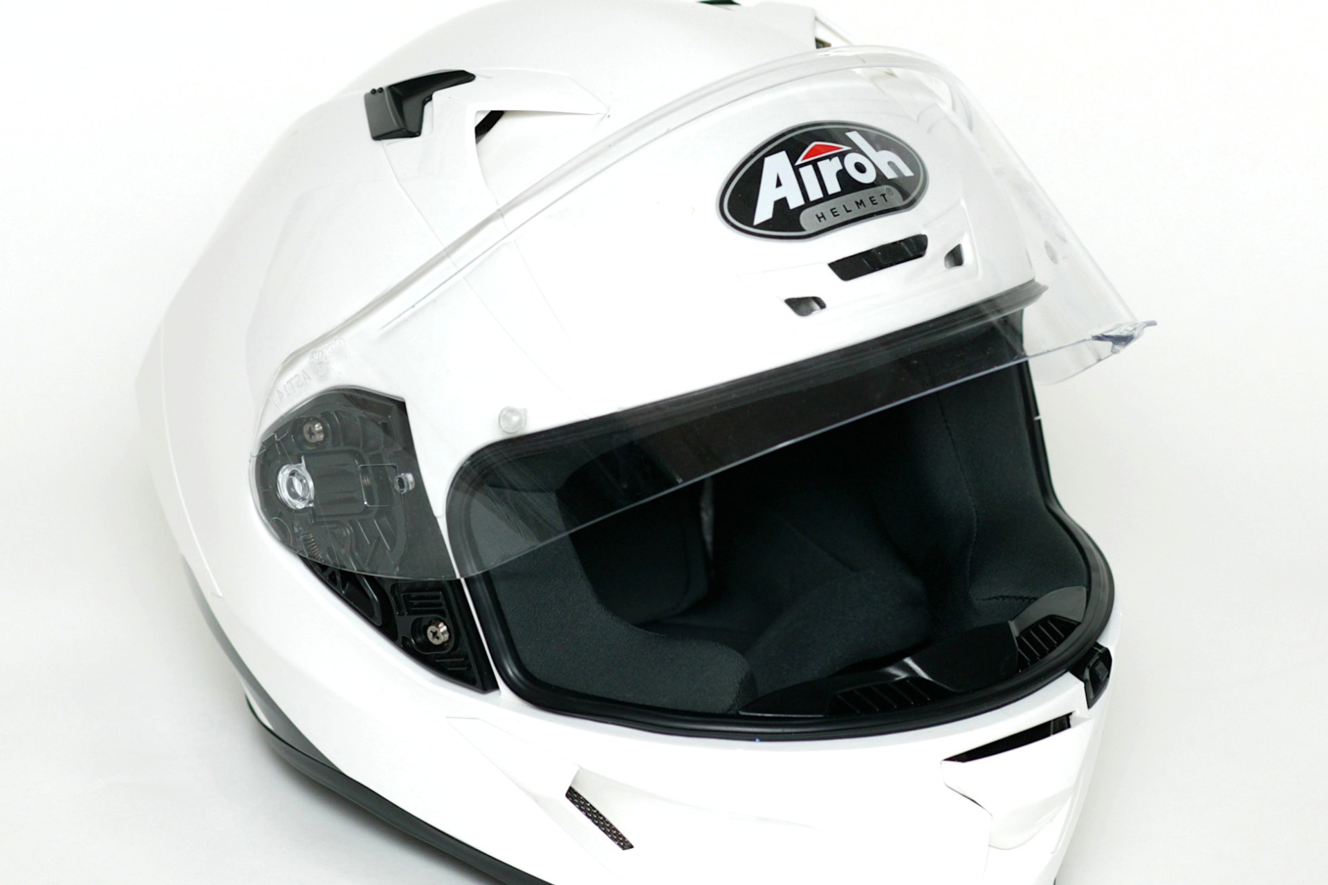 ¿Cómo se debe limpiar el interior de su casco? Prácticos y efectivos consejos para realizar esta tarea